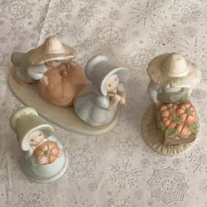 3pc. Circle of Friends figures
